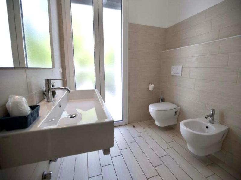 Elite Hotel image