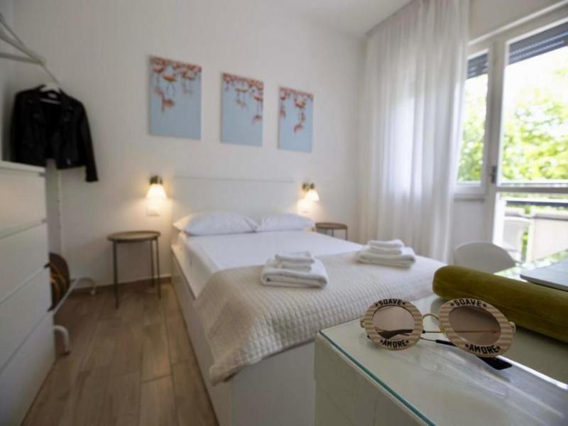 Elite Hotel image