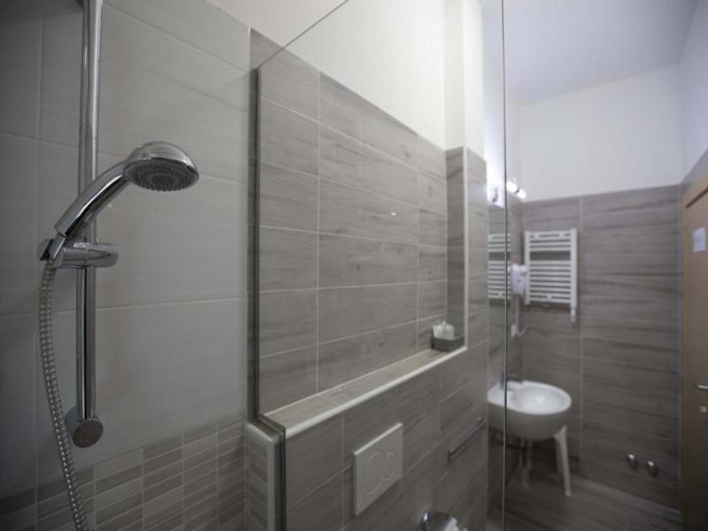 Elite Hotel image