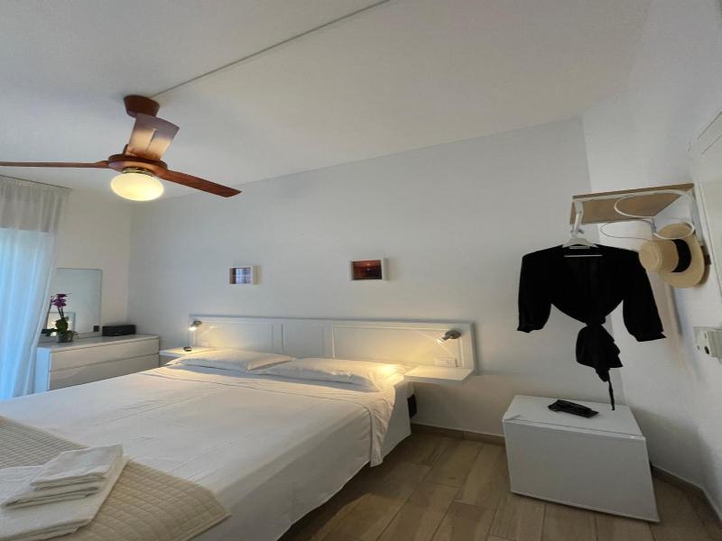 Elite Hotel image
