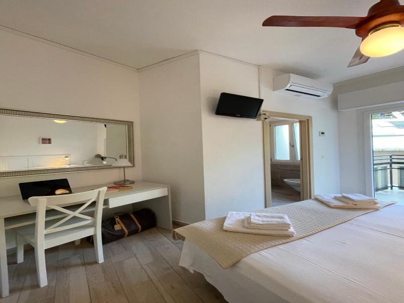 Elite Hotel image