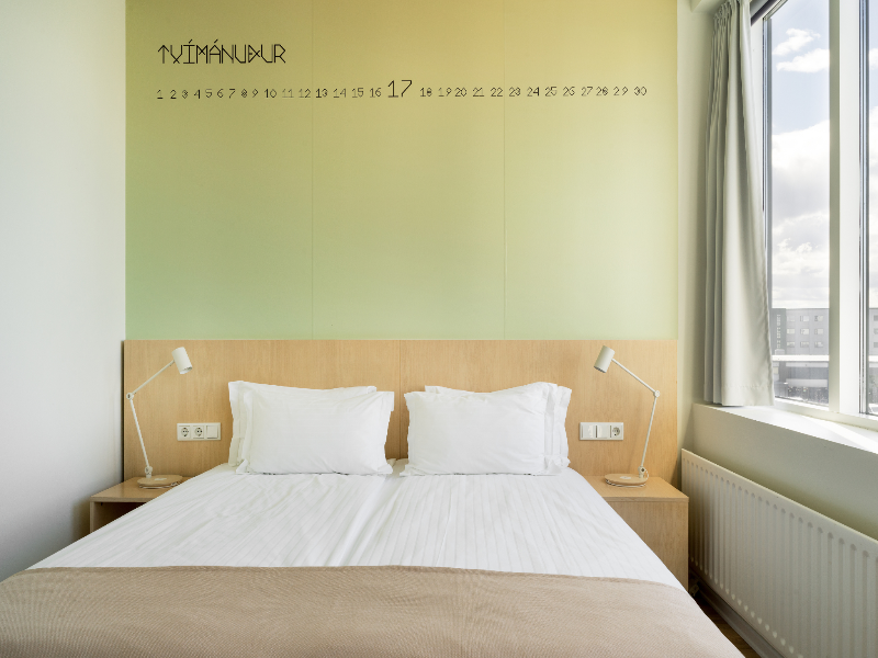 Reykjavik Lights by Keahotels image