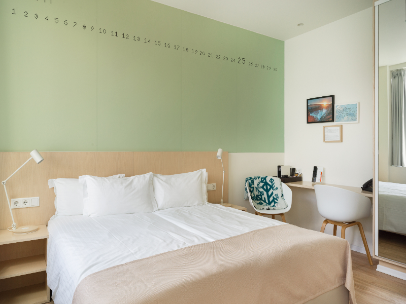 Reykjavik Lights by Keahotels image