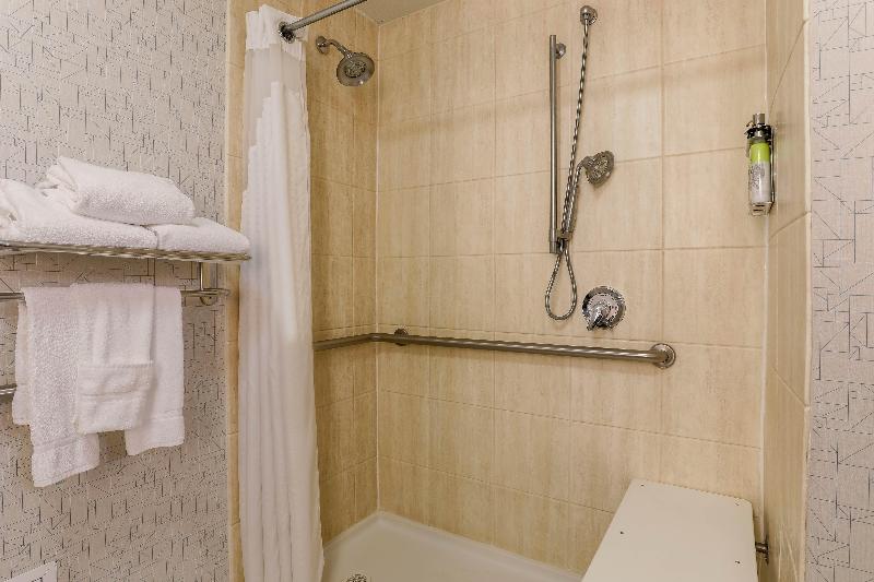 Holiday Inn Express & Suites Downtown Fort Worth image