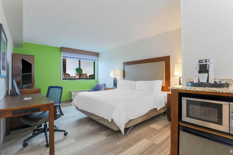 Holiday Inn Express & Suites Downtown Fort Worth