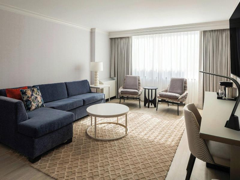 Baltimore Marriott Inner Harbor at Camden Yards image