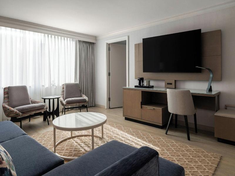 Baltimore Marriott Inner Harbor at Camden Yards image