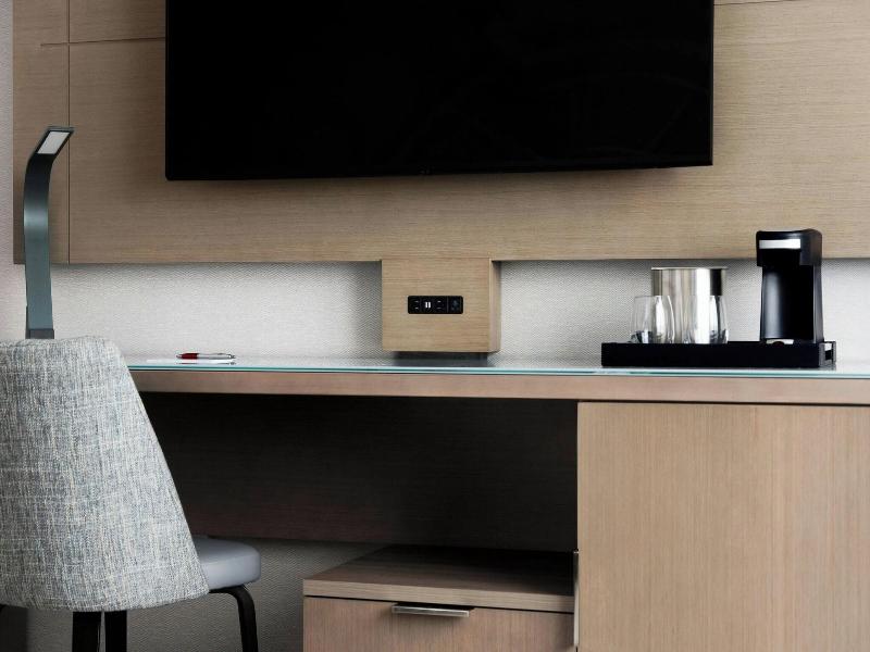 Baltimore Marriott Inner Harbor at Camden Yards image