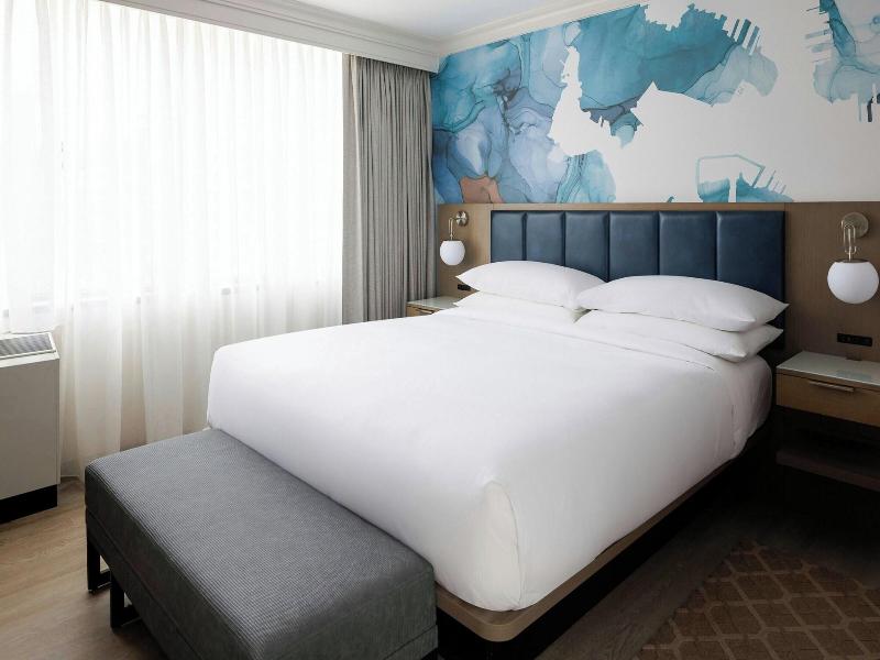 Baltimore Marriott Inner Harbor at Camden Yards image