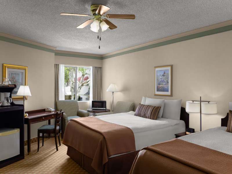 Royal Scot Hotel & SUI, Trademark Coll by Wyndham image