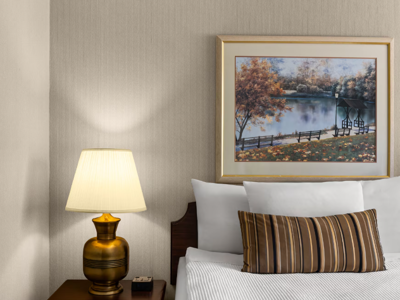 Royal Scot Hotel & SUI, Trademark Coll by Wyndham image