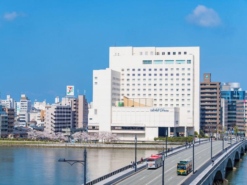 Hotel Okura Niigata image