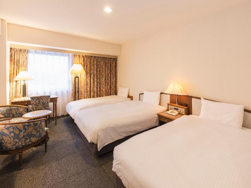 Hotel Sunroute Niigata image