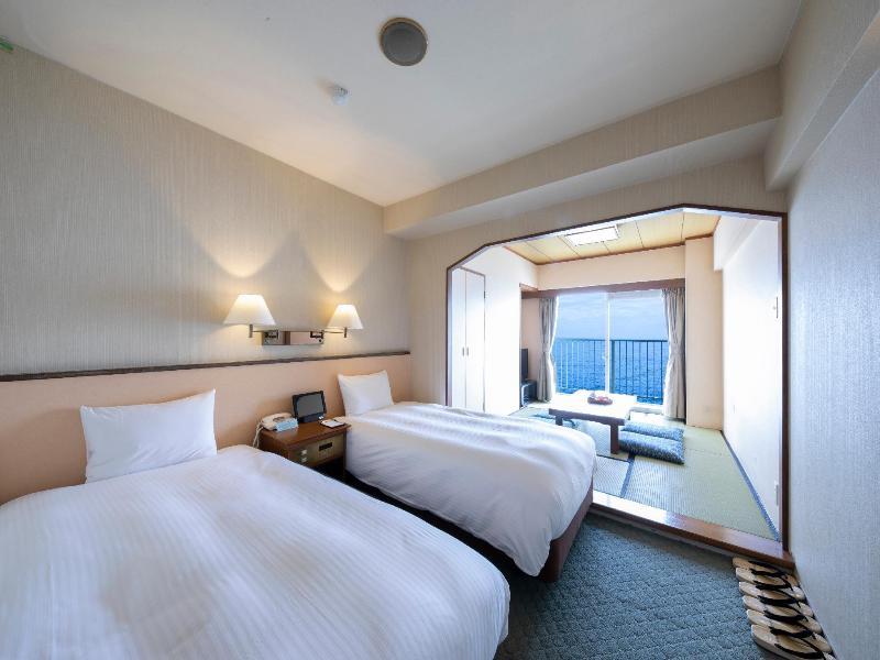 Hotel Resorpia Atami image