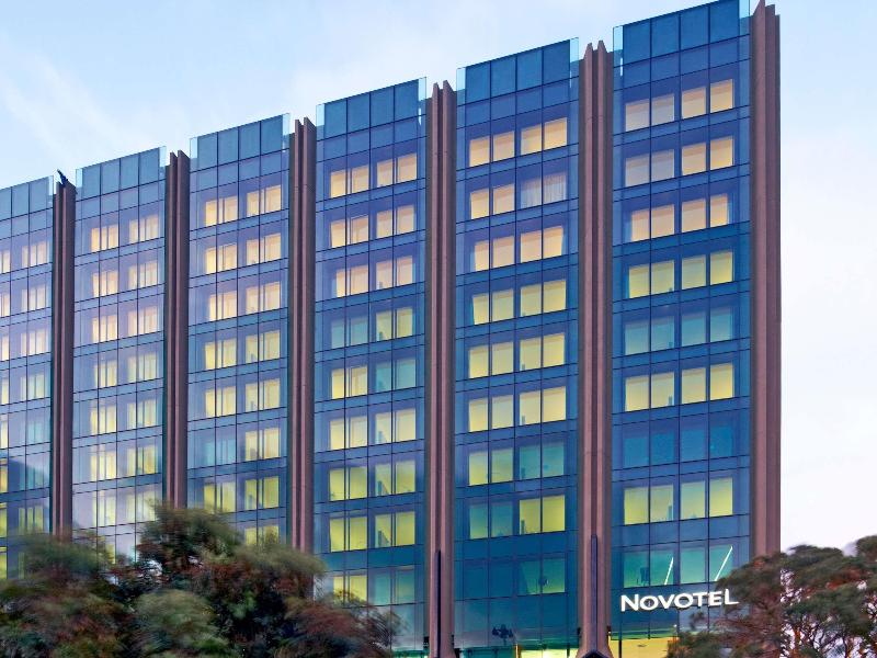 Novotel Auckland Airport image
