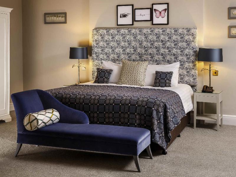 Mercure Gloucester Bowden Hall Hotel image