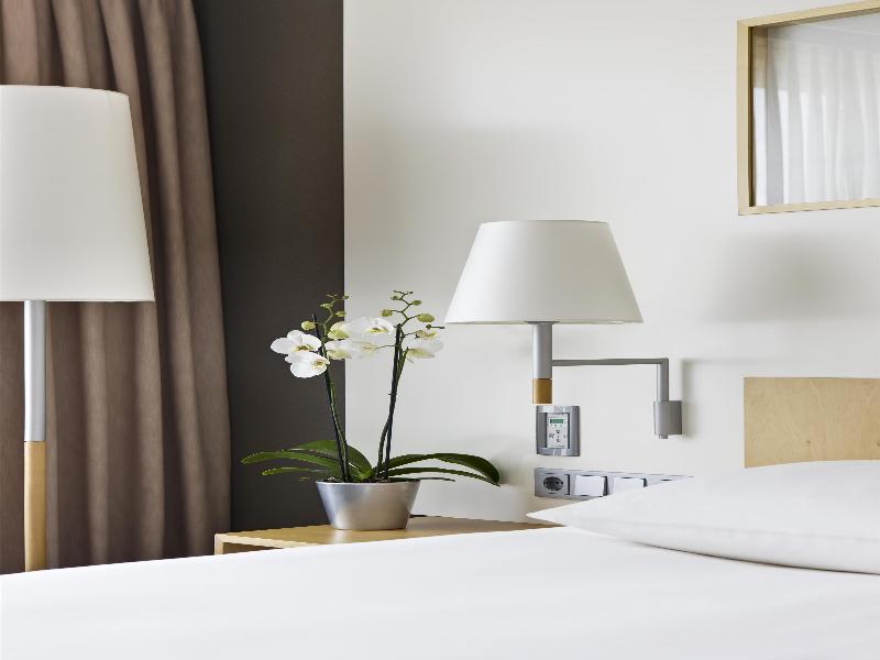 Steigenberger Airport Hotel Amsterdam image