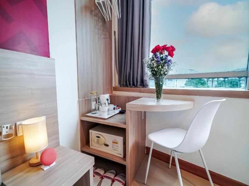 favehotel Pluit Junction image