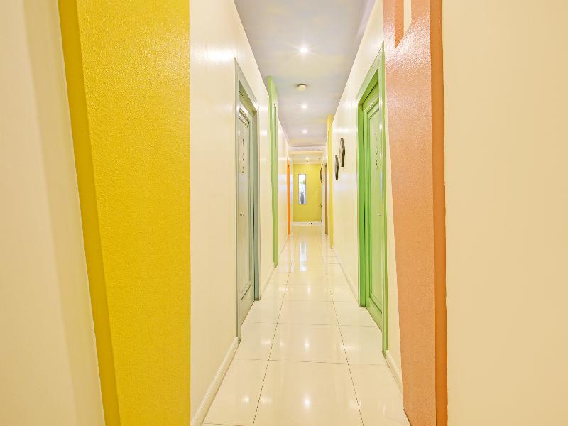 Townhouse OAK Makati Manila Near Pasay Evangelista image