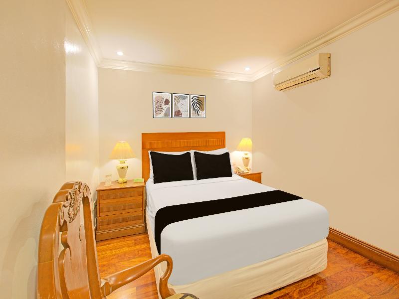 Townhouse OAK Makati Manila Near Pasay Evangelista image