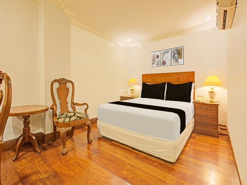 Townhouse OAK Makati Manila Near Pasay Evangelista image
