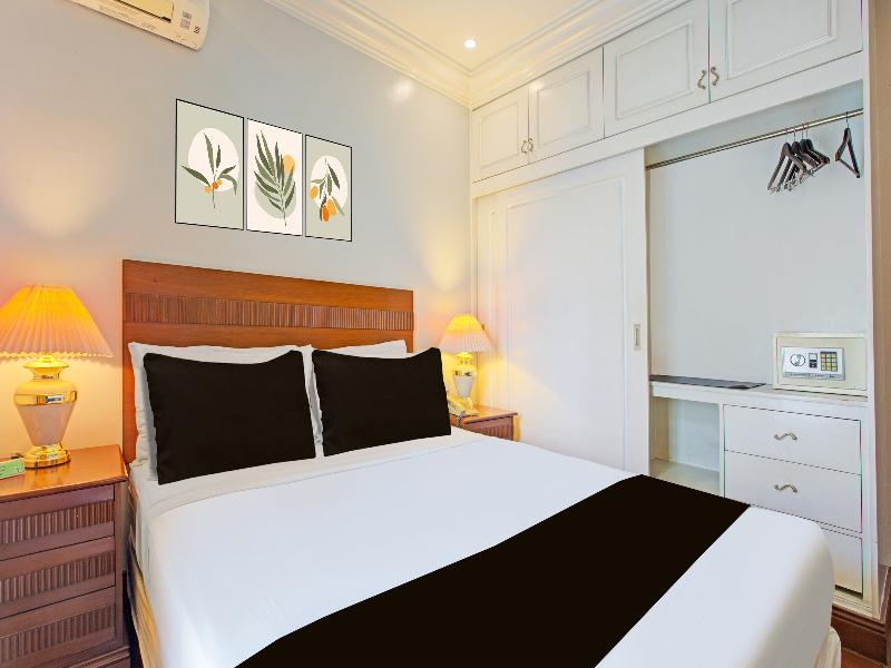 Townhouse OAK Makati Manila Near Pasay Evangelista image