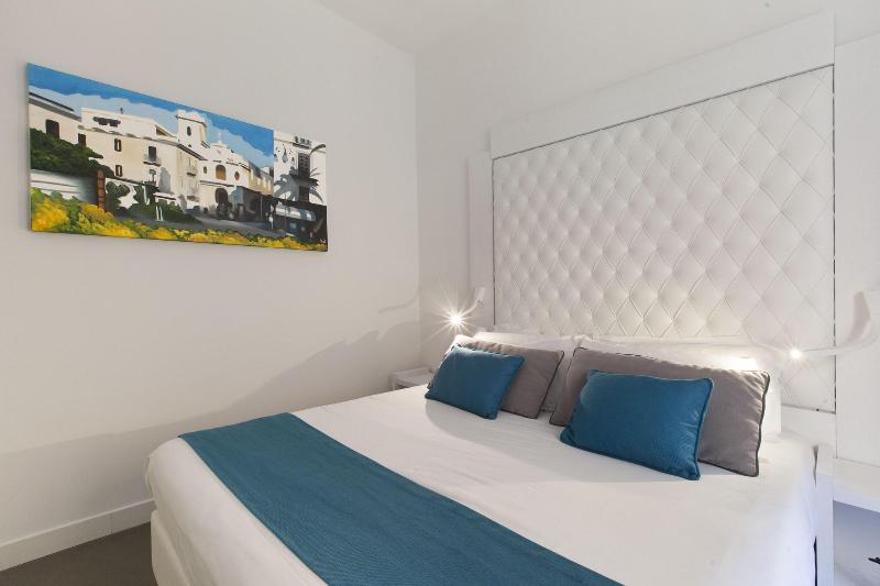 Tasso Suites image