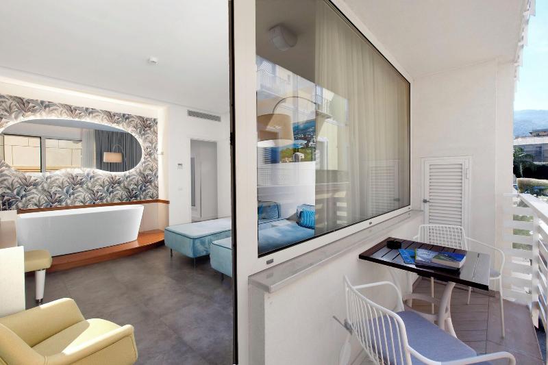 Tasso Suites image