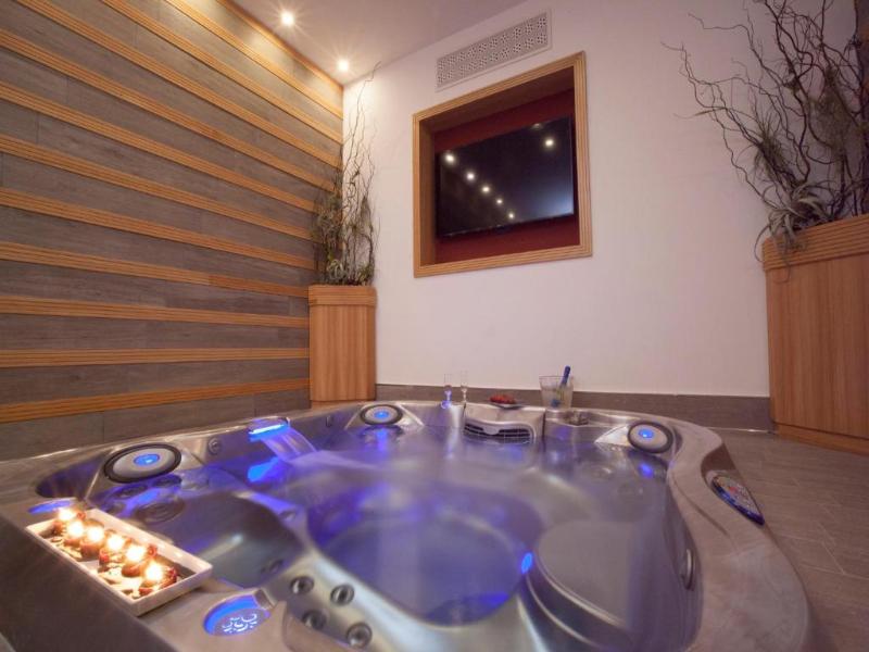 Tasso Suites image
