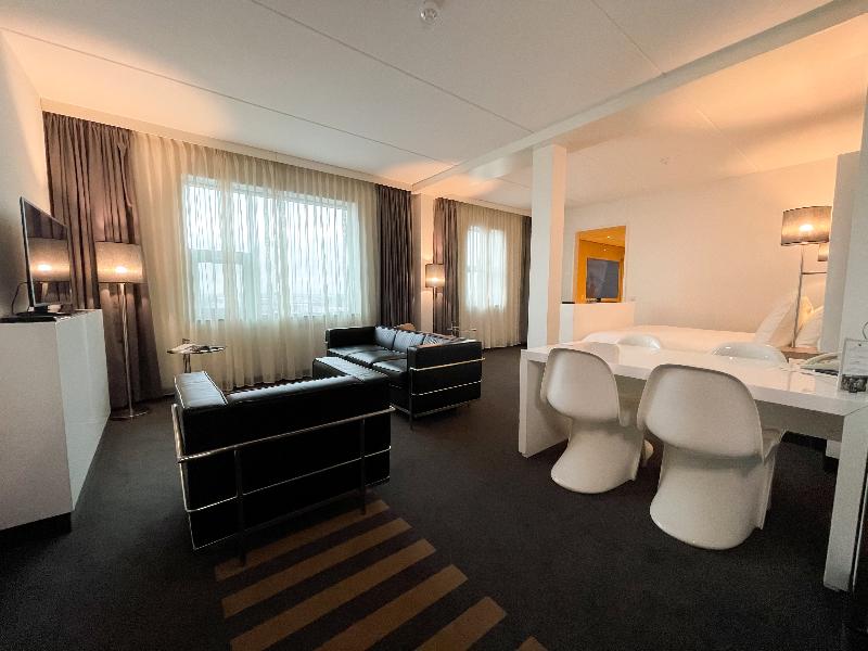 Westcord WTC Hotel Leeuwarden image