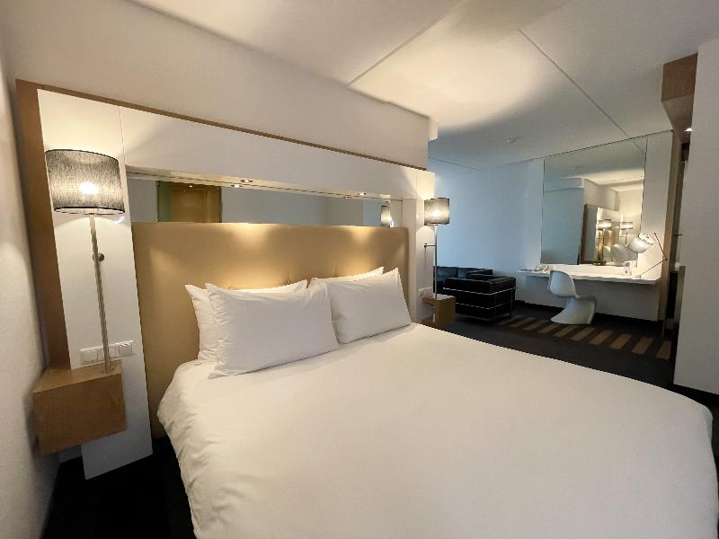 Westcord WTC Hotel Leeuwarden image