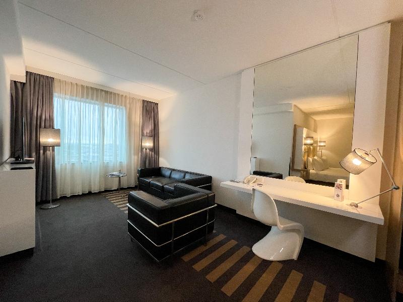 Westcord WTC Hotel Leeuwarden image