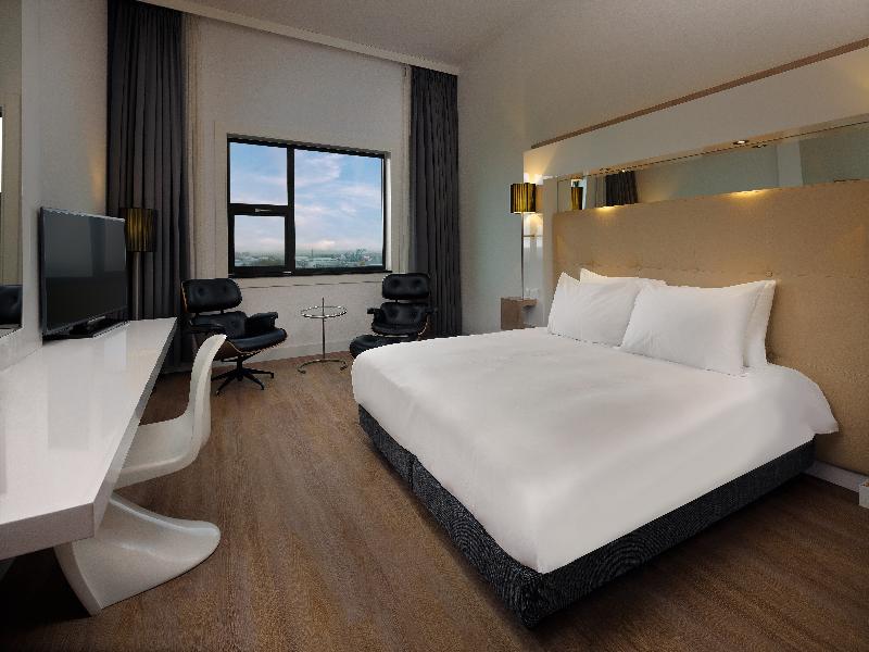 Westcord WTC Hotel Leeuwarden image