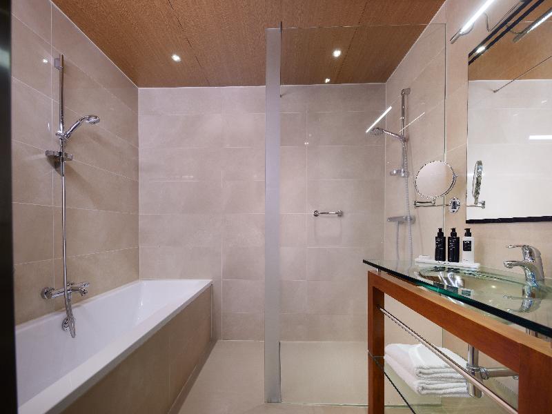 Westcord WTC Hotel Leeuwarden image