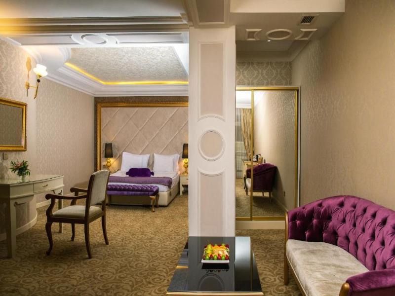 Teatro Boutique Hotel image