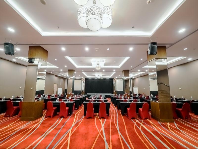 Aston Pluit Hotel & Residence image