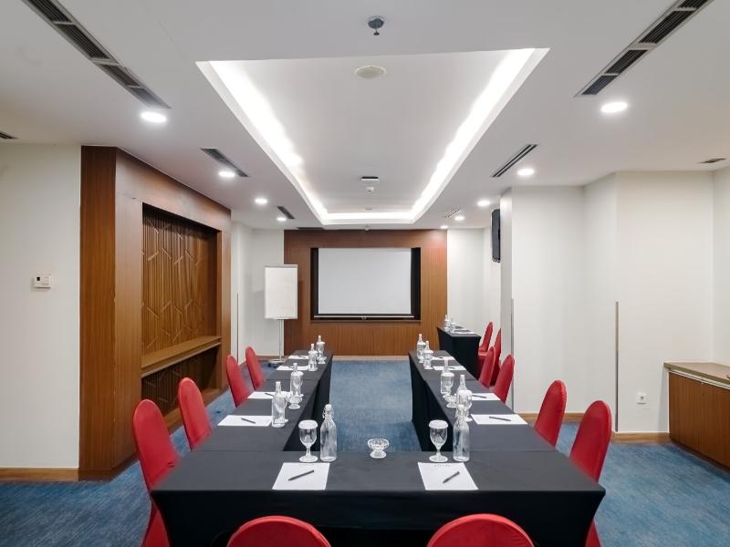 Aston Pluit Hotel & Residence image