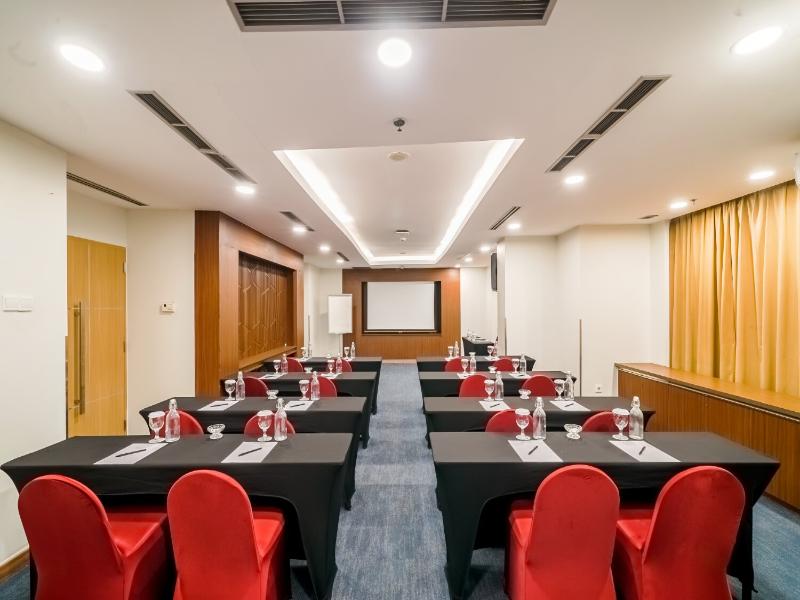 Aston Pluit Hotel & Residence image
