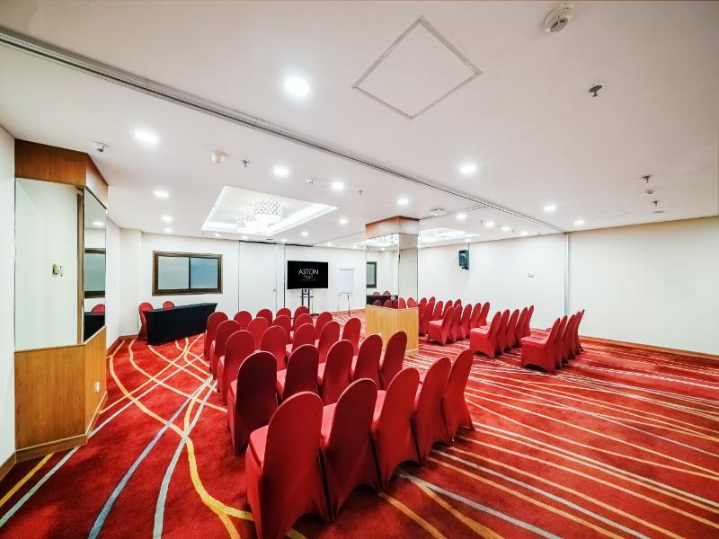 Aston Pluit Hotel & Residence image