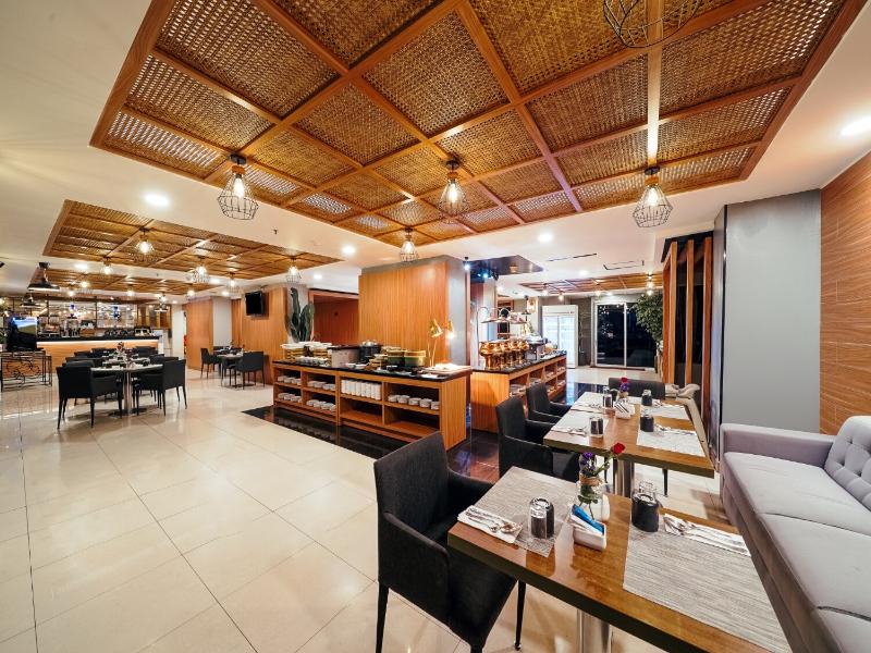 Aston Pluit Hotel & Residence image