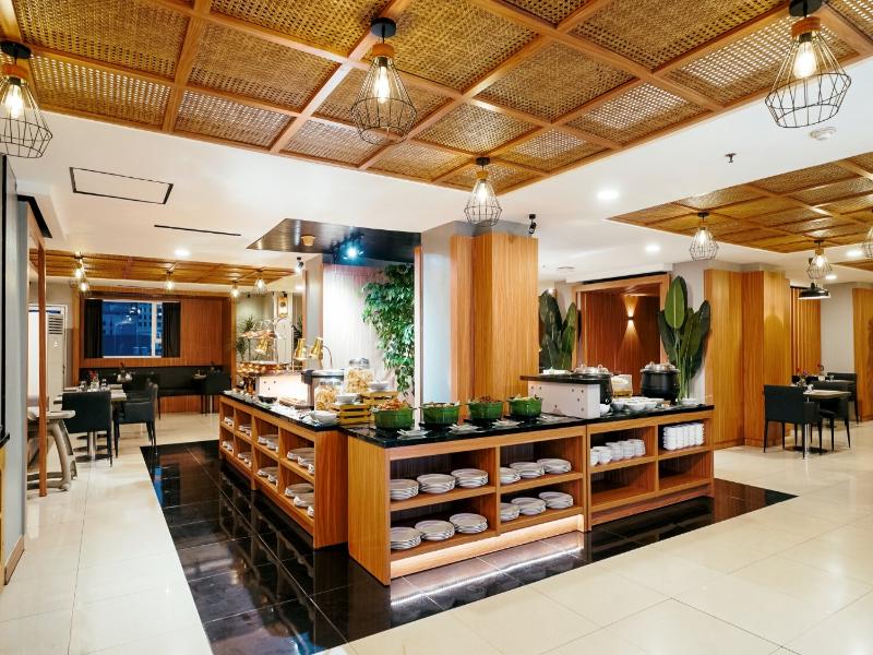 Aston Pluit Hotel & Residence image