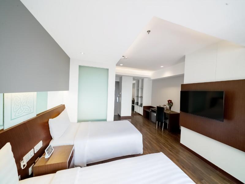 Aston Pluit Hotel & Residence image