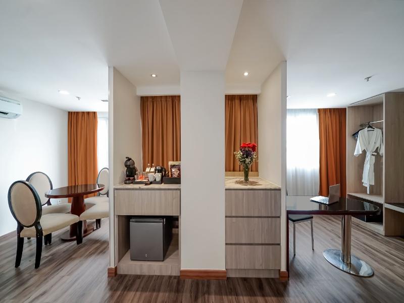 Aston Pluit Hotel & Residence image