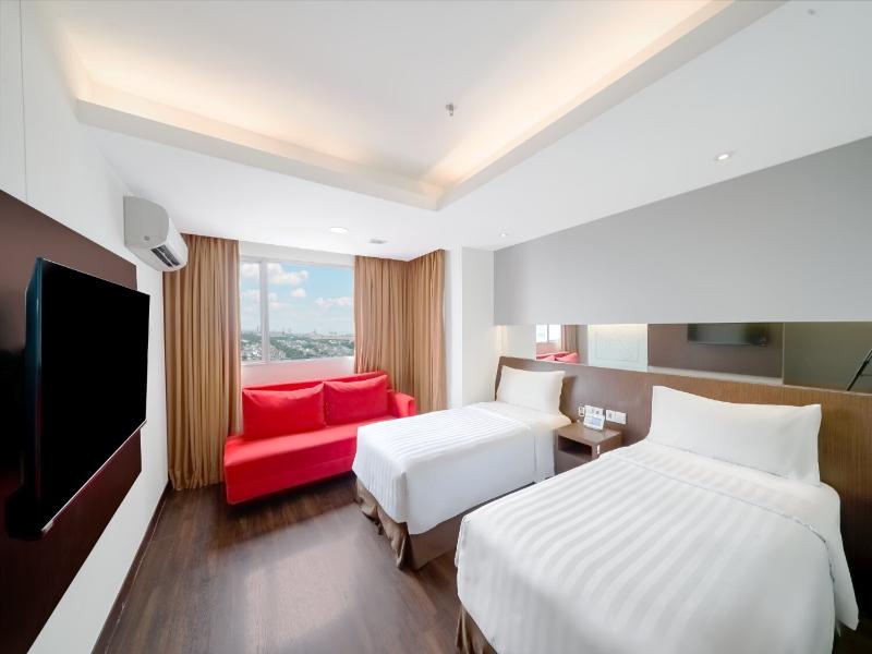 Aston Pluit Hotel & Residence image