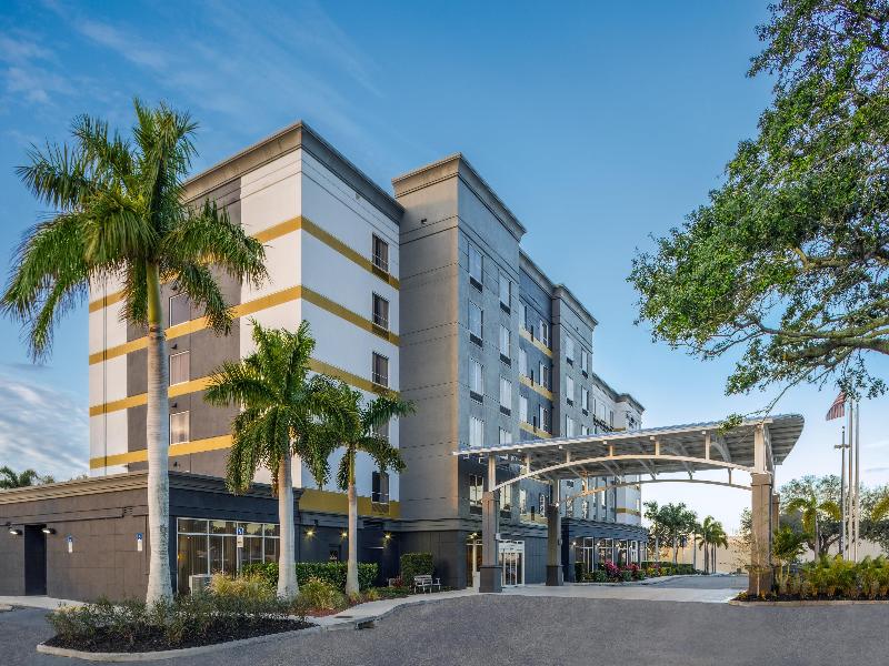 DoubleTree by Hilton Sarasota Bradenton Airport image
