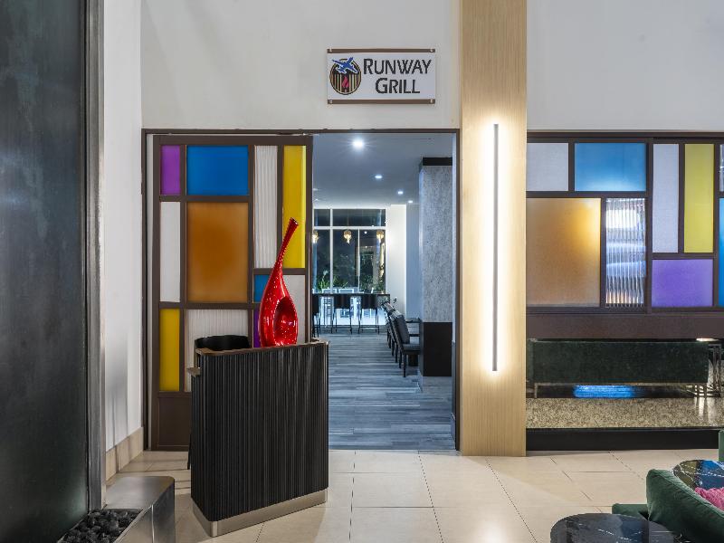 DoubleTree by Hilton Sarasota Bradenton Airport image