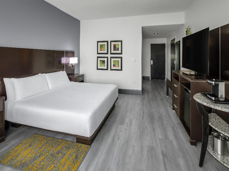 DoubleTree by Hilton Sarasota Bradenton Airport image