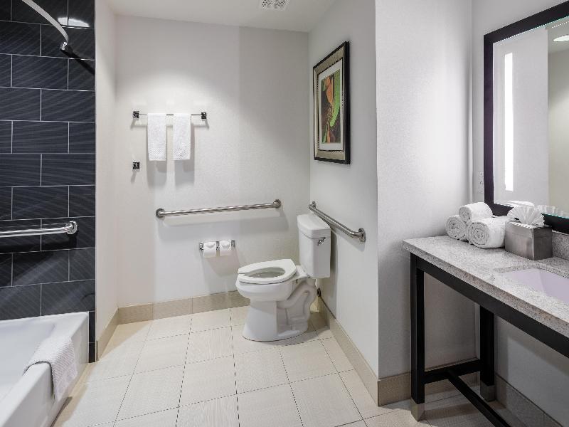 DoubleTree by Hilton Sarasota Bradenton Airport image