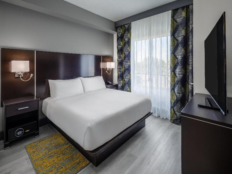 DoubleTree by Hilton Sarasota Bradenton Airport image