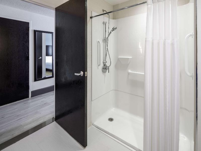 DoubleTree by Hilton Sarasota Bradenton Airport image